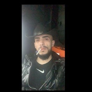 Meet your Posher, Malik